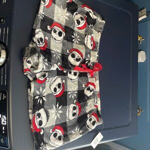 Nightmare before Christmas xL sleep shorts with tag